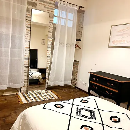 90m2 Vintage Pres Du Chateau * Pau