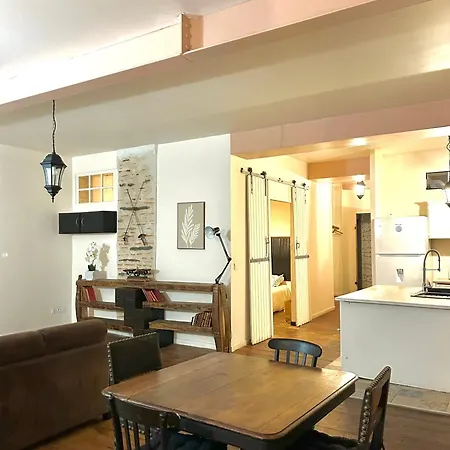 90m2 Vintage Pres Du Chateau Appartement